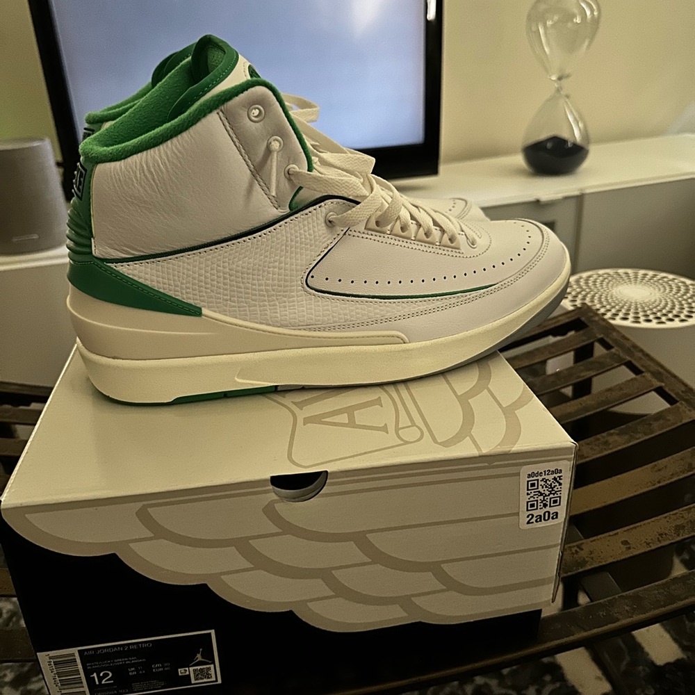 Jordan 2 Lucky Green - Picture 4 of 5